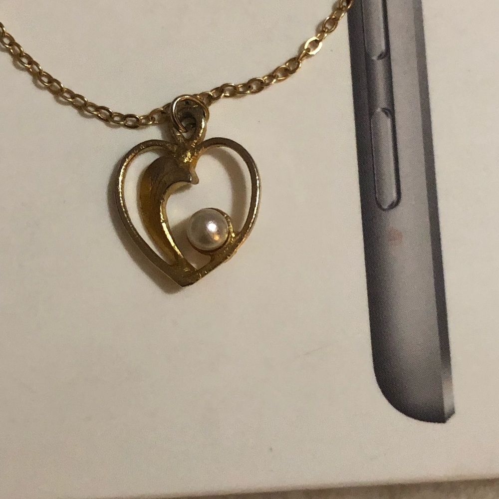 Girls gold heart charm necklace